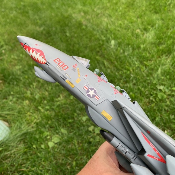 VF-111 gray jet An Hooch Roberts cool metal model - Picture 16 of 16